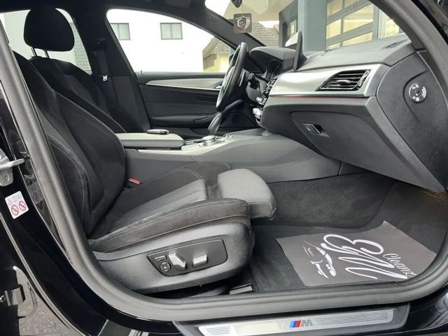 BMW 530 530d M-Sport Sedan xDrive