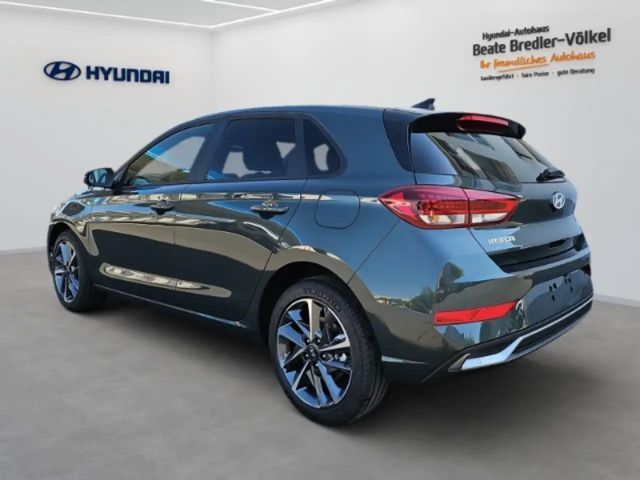 Hyundai i30 Advantage Hybrid T-GDi