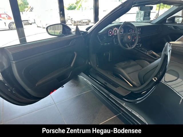 Porsche 992 Cabrio Carrera GTS