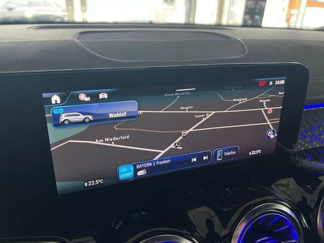 Mercedes-Benz EQB 300 4MATIC AMG Line