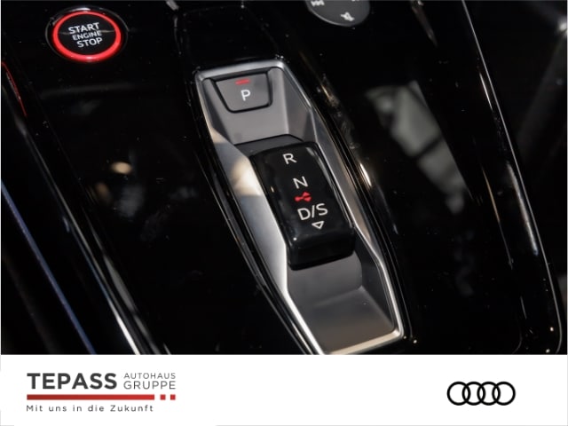 Audi RS3 Quattro S-Tronic Sedan