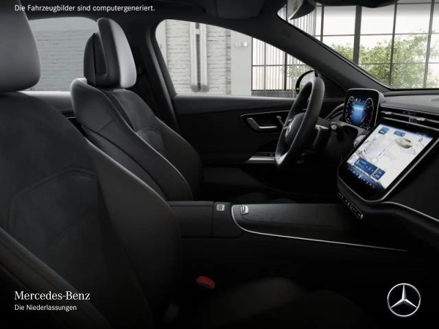 Mercedes-Benz E 220 AMG Line E 220 d Sedan