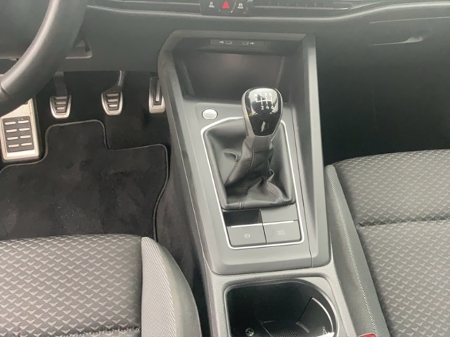 Volkswagen Golf 1.5 TSI Golf VIII Pro