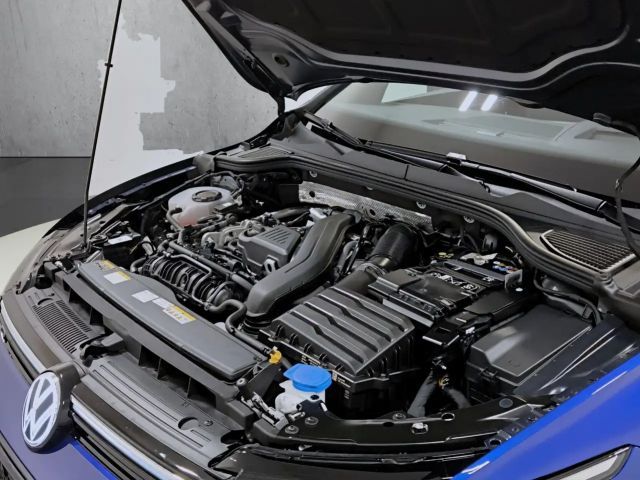 Volkswagen Golf 1.5 TSI R-Line Variant