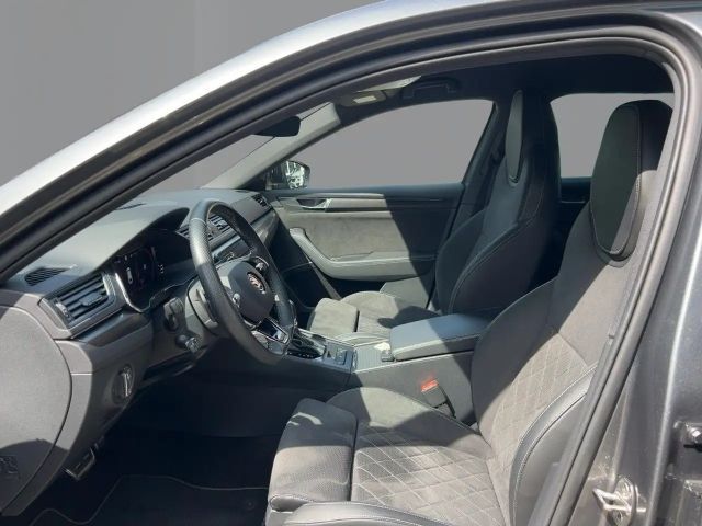 Skoda Superb 2.0 TDI Combi Sportline