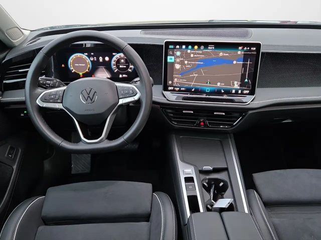 Volkswagen Passat 1.5 eTSI Business DSG Variant