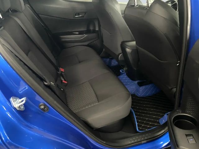 Toyota C-HR Hybride Team D