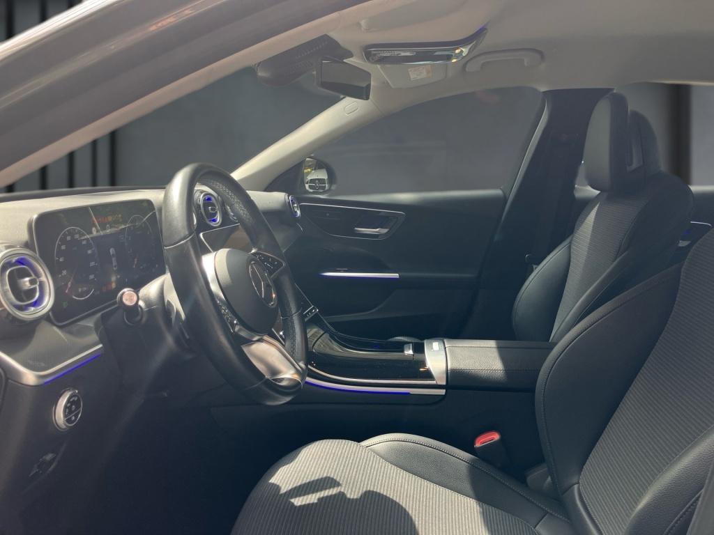 Mercedes-Benz C 180 AVANTGARDE Sedan