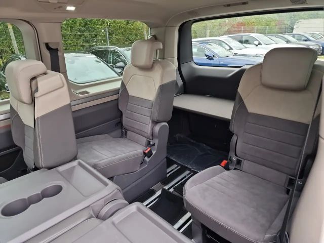 Volkswagen Multivan 2.0 TSI IQ.Drive Lang T7