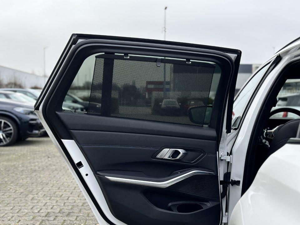 BMW 330 330e Touring