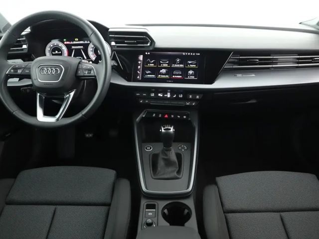 Audi A3 30 TFSI Sedan