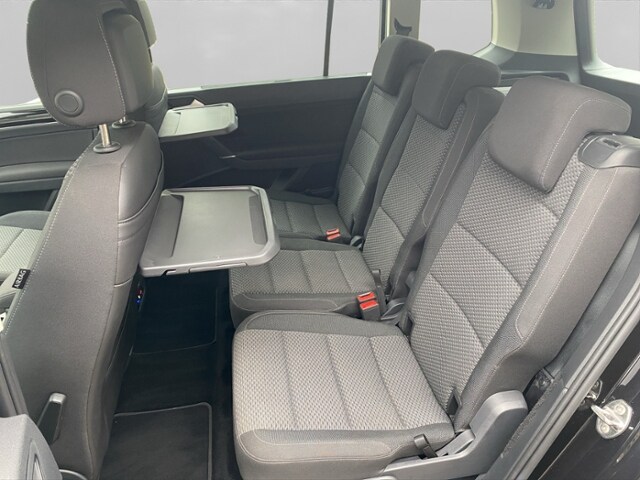 Volkswagen Touran 1.5 TSI DSG R-Line