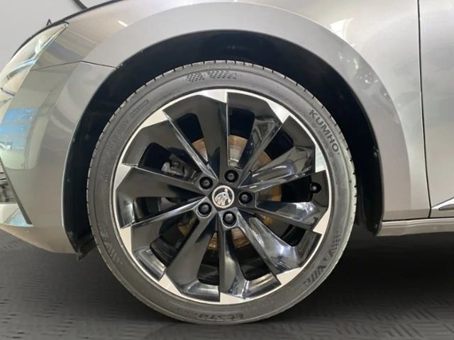 Skoda Superb 2.0 TDI Combi Sportline