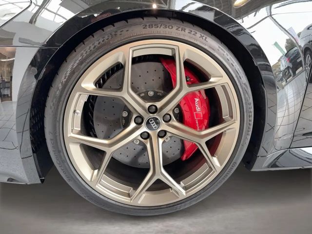 Audi RS6 Avant Performance