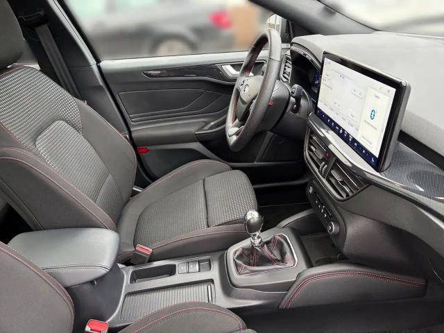 Ford Focus EcoBoost ST Line Wagon