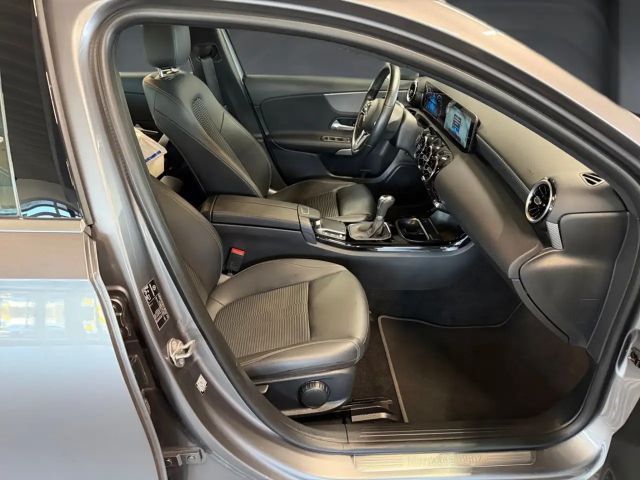 Mercedes-Benz A 160 Progressive