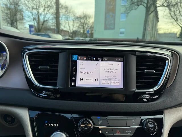 Chrysler Pacifica Chrysler Pacifica 3.6l V6 SXT 3,99% Finanzierung m