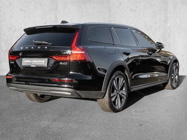 Volvo V60 AWD Plus