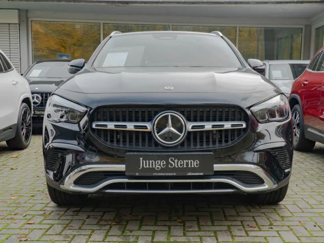 Mercedes-Benz GLA 180 Progressive