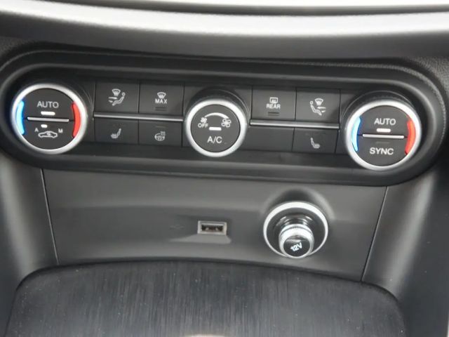 Alfa Romeo Stelvio Q4 Super