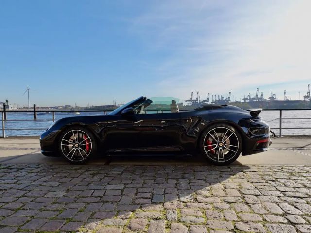 Porsche 992 Cabrio Turbo