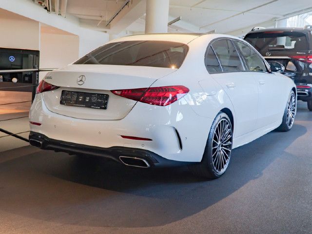 Mercedes-Benz C 220 AMG Line C 220 d Sedan