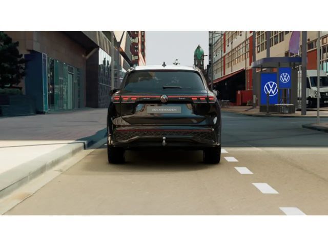 Volkswagen Tiguan IQ.Drive R-Line Sound