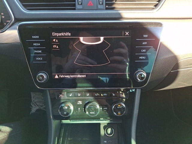 Skoda Superb 1.4 TSI Ambition Combi iV