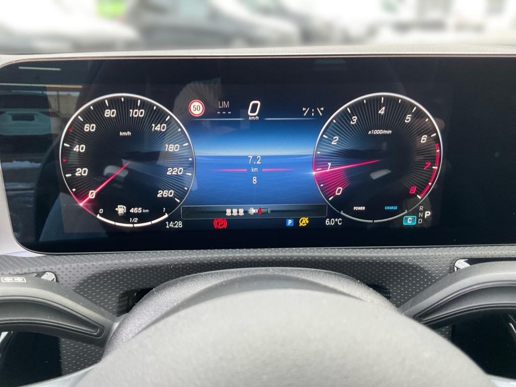 Mercedes-Benz CLA 200 AMG Line