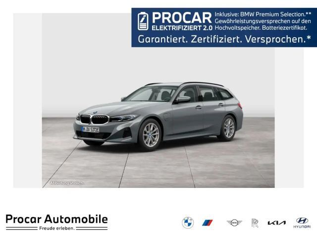 BMW 330 330e Touring