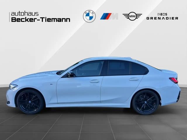 BMW 320 320i M-Sport Sedan