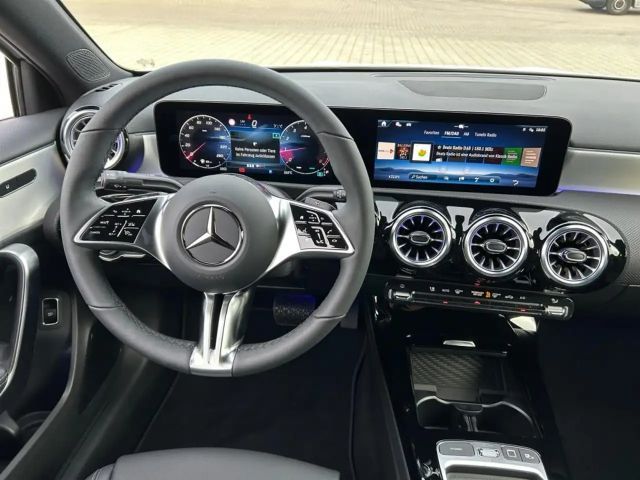 Mercedes-Benz A 180 Progressive