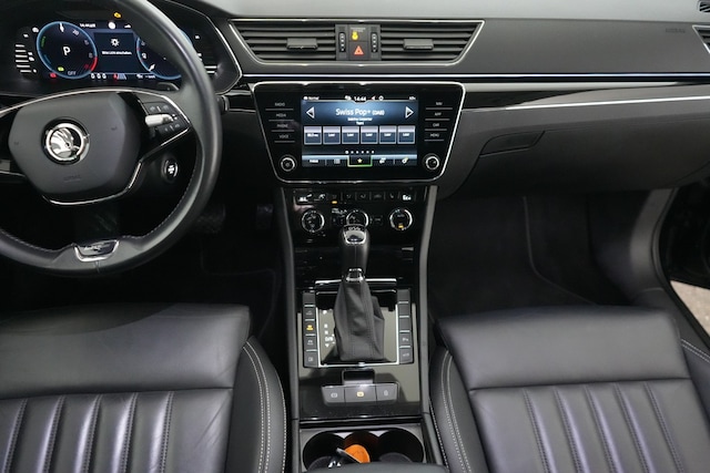 Skoda Superb 1.4 TSI Combi iV