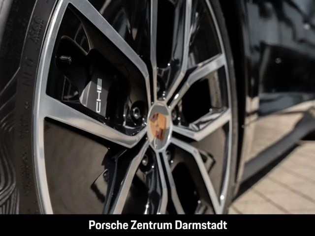 Porsche Taycan BOSE Luftfederung Panorama InnoDrive LED