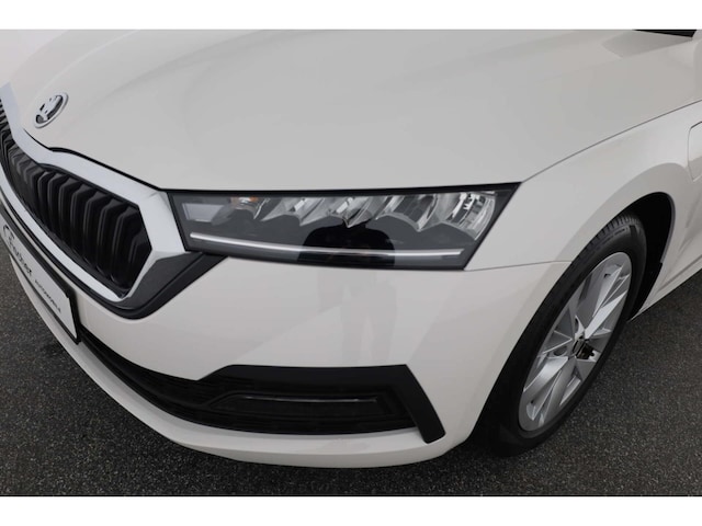 Skoda Octavia 1.4 TSI Ambition Combi iV