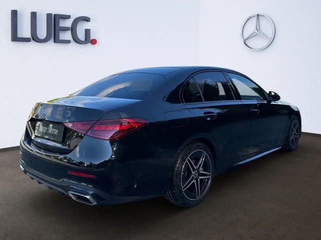 Mercedes-Benz C 200 AMG Line Sedan