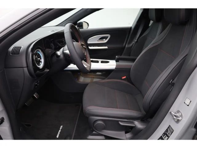 Mercedes-Benz CLA 350 4MATIC AMG Line