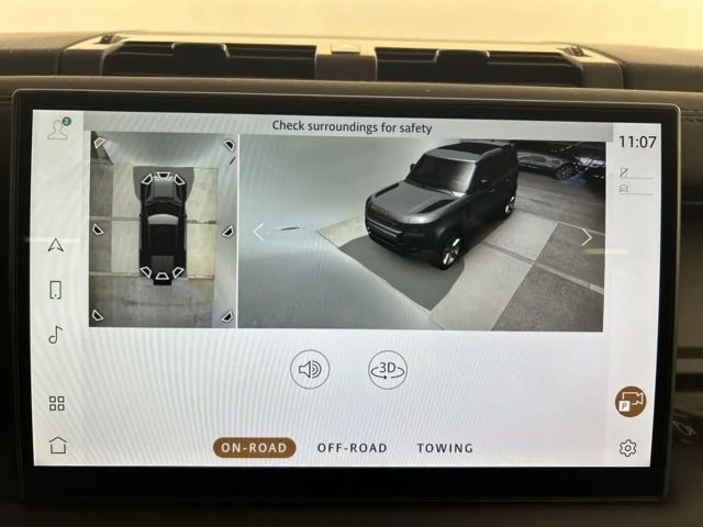 Land Rover Defender 110 D250 Dynamic SE