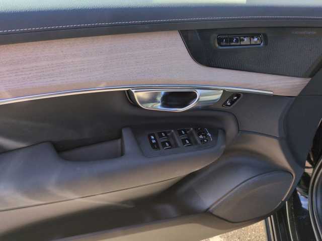 Volvo XC90 Bluetooth Head Up Display Navi Klima Standhzg Einparkhilfe el. Fenster