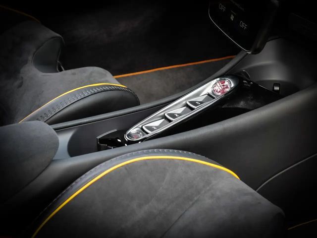 McLaren Artura Performance, Sport Exhaust, Technology