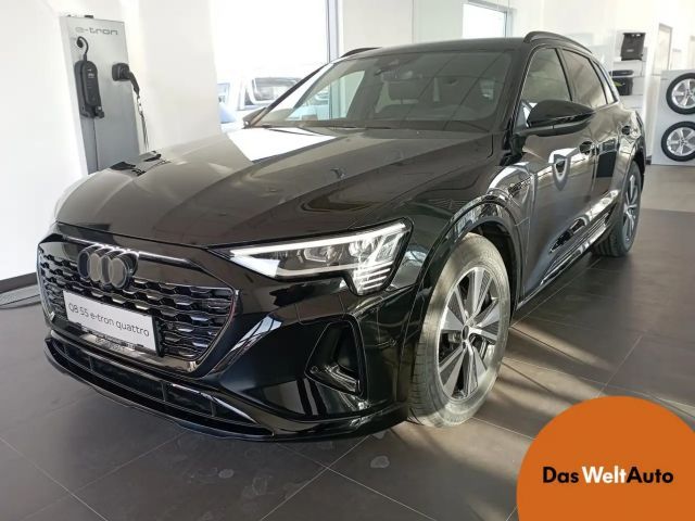 Audi Q8 e-tron 55 Business Quattro