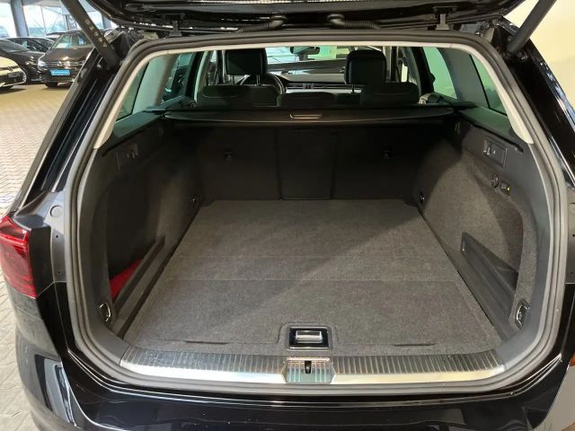 Volkswagen Passat 2.0 TSI Business DSG Variant