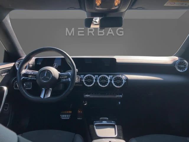 Mercedes-Benz CLA 200 AMG Line CLA 200 d Coupé