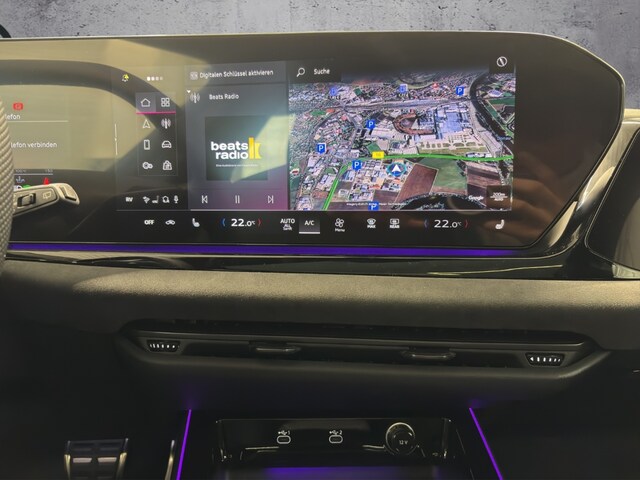 Audi A6 Avant Quattro S-Tronic