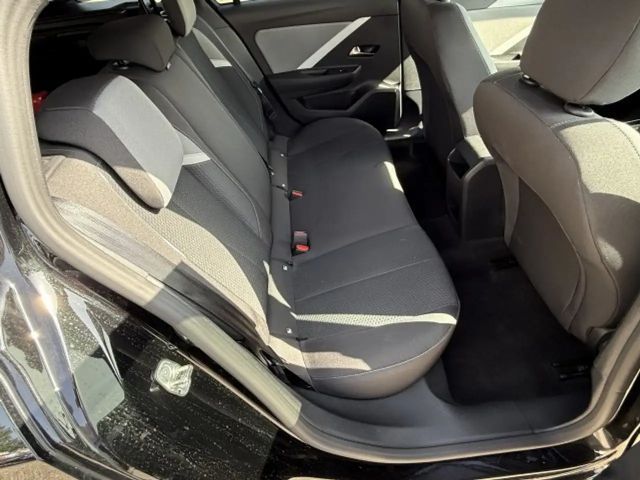 Opel Astra Enjoy Sports Tourer