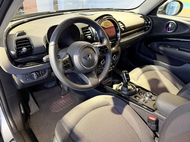 MINI Cooper Clubman Essential Trim KAM+LED+NAVI+KOMF