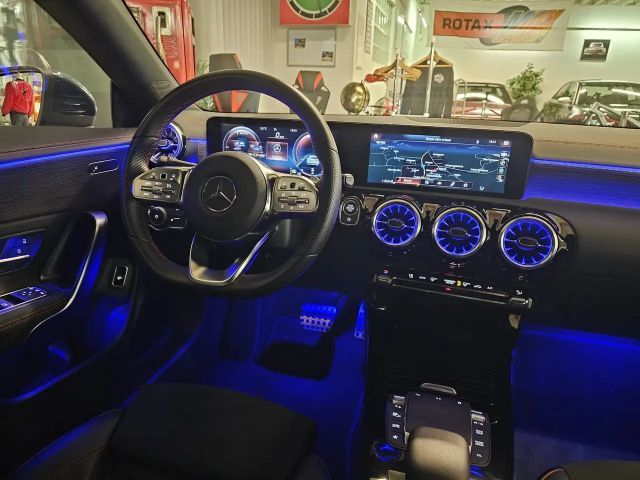 Mercedes-Benz CLA 250 4MATIC AMG Line Sedan
