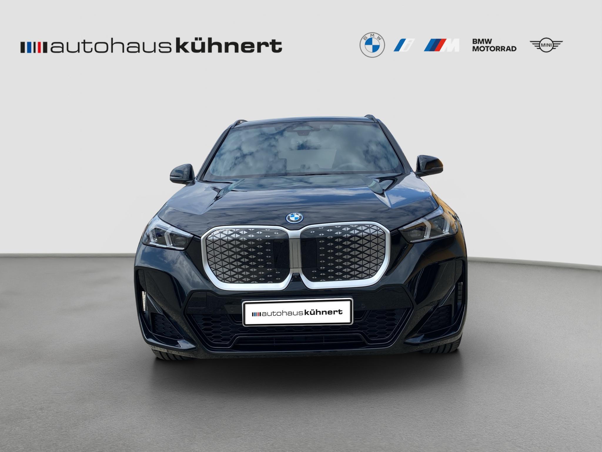 BMW iX1 xDrive30