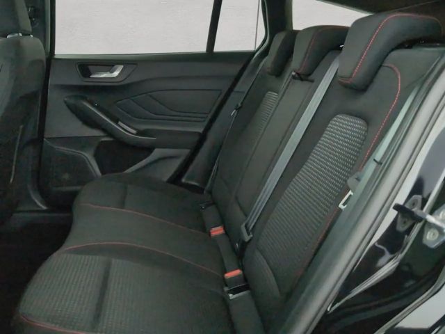 Ford Focus ST Line Wagon