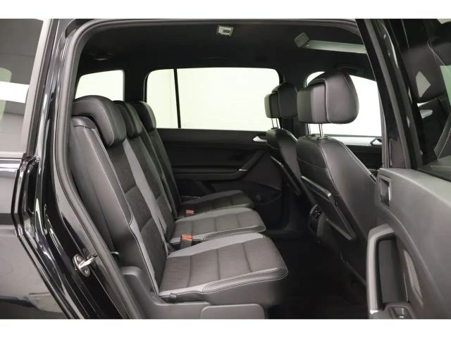 Volkswagen Touran 1.5 TSI DSG